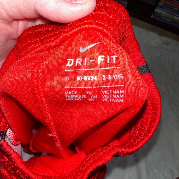 💥SOLD💥Nike Toddler Shorts - Picture 5 of 5